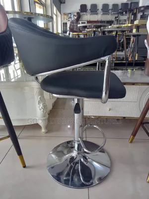 Solid and Strong Saloon Chair