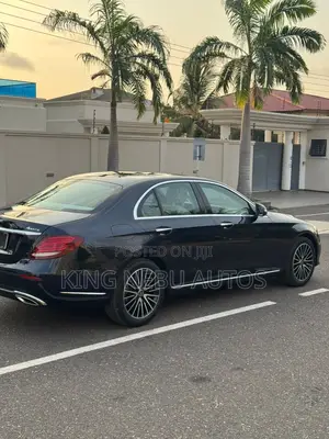 Mercedes-Benz E300 2019 Black