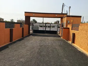 4bdrm Duplex in Shell Signboard, Spintex for rent