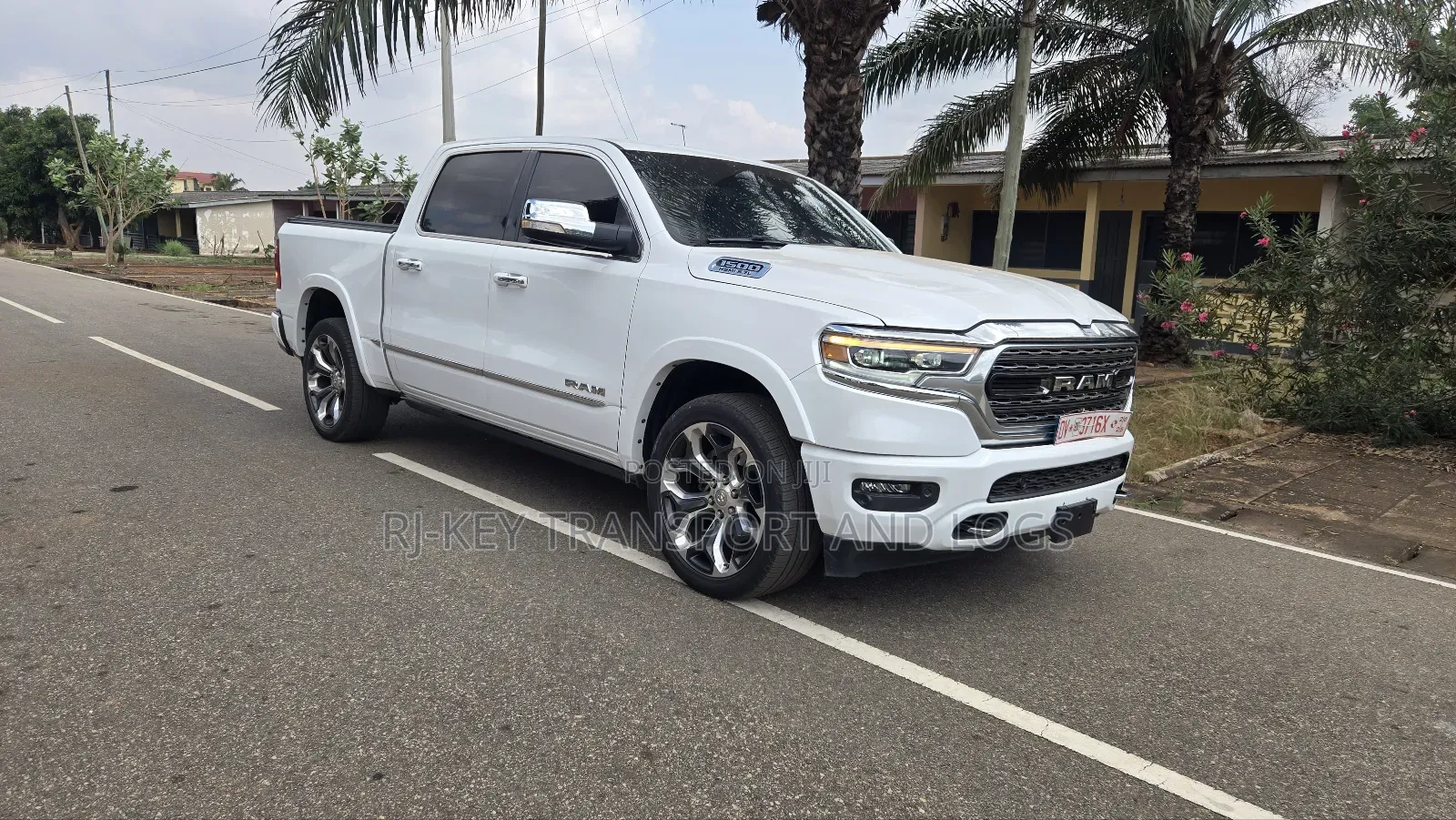 Dodge RAM 1500 5.7 Petrol RWD 2022 White in Adenta - Cars, Rashid ...