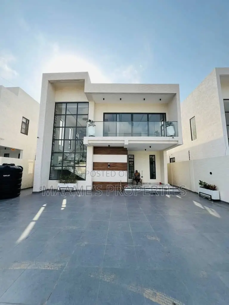 4bdrm Duplex in East Legon for sale