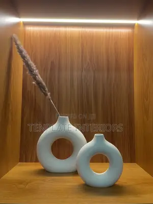 Donut Vase White
