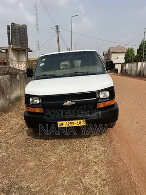 Chevrolet Shcool Bus 2010 White