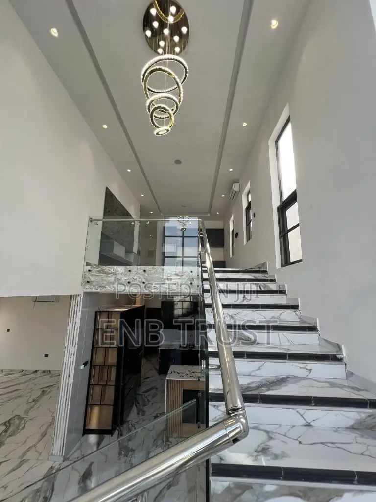 4bdrm Duplex in East Legon Hills, School Junction for sale