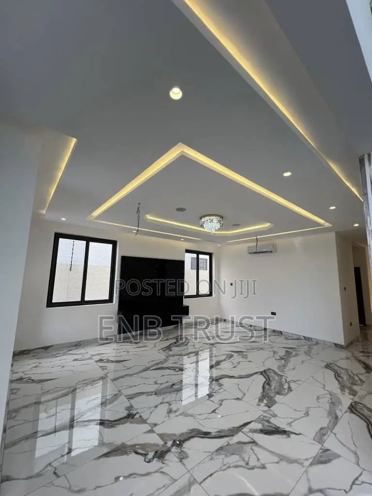 4bdrm Duplex in East Legon Hills, School Junction for sale