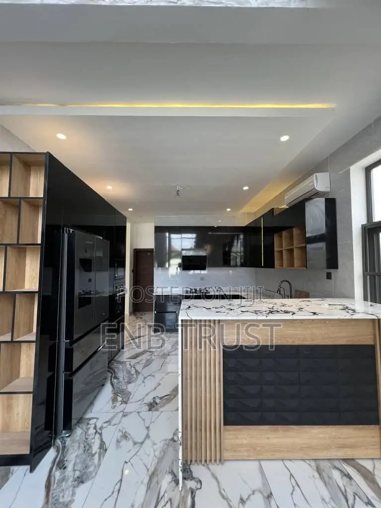 4bdrm Duplex in East Legon Hills, School Junction for sale