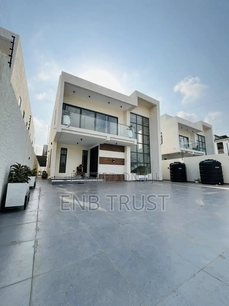 4bdrm Duplex in East Legon Hills, School Junction for sale