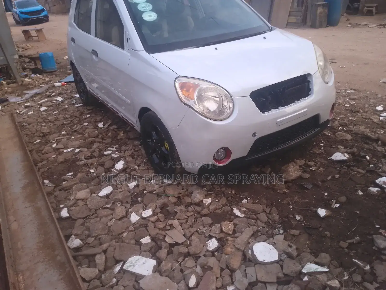 Car Polish, Scratch and More Brinthing