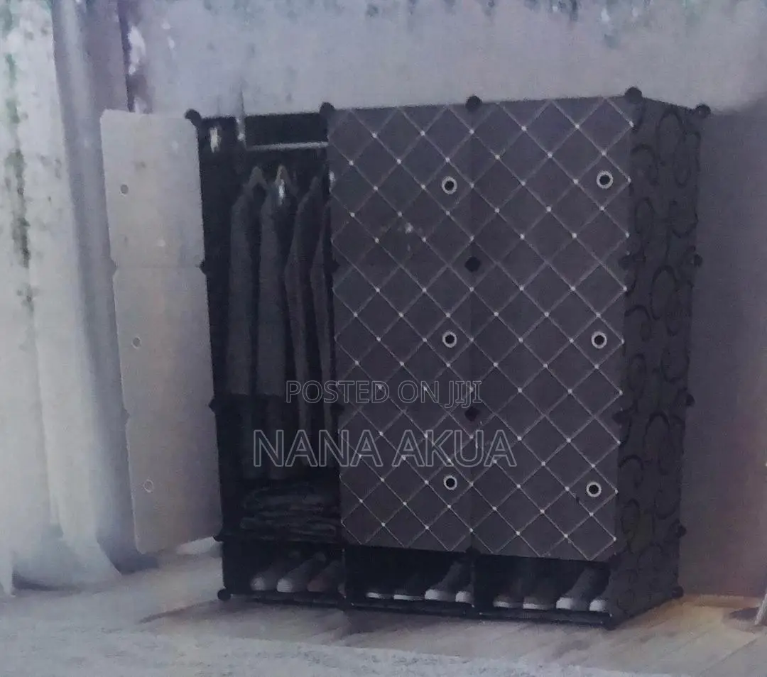 9 Cube Plastic Wardrobe