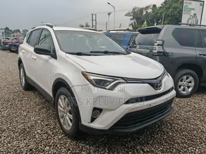 Toyota RAV4 2018 White