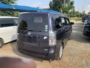 Toyota Voxy 2013 Blue