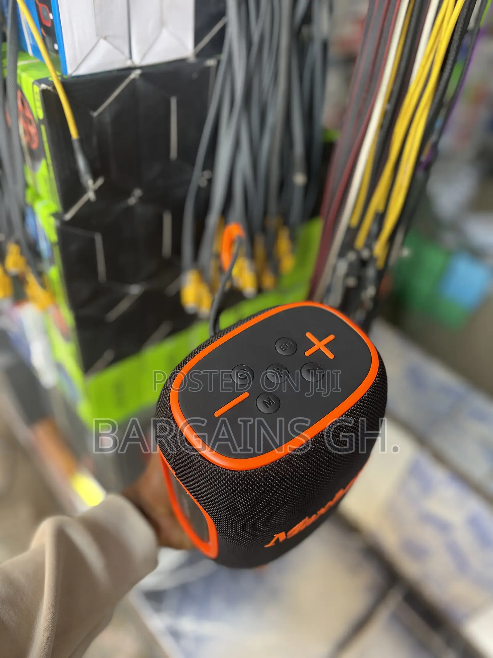 Maxbest Mb-M16 Super Bass Waterproof Boombox