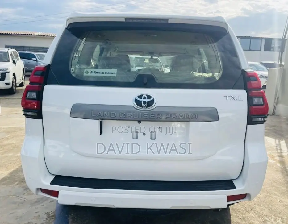 Toyota Land Cruiser Prado 2.7 2019 White