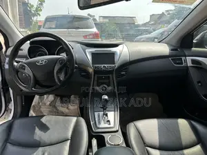 Hyundai Avante 2014 White