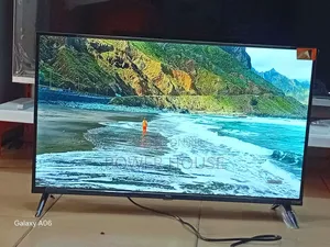 TCL 32" Smart Television – Smooth Motion