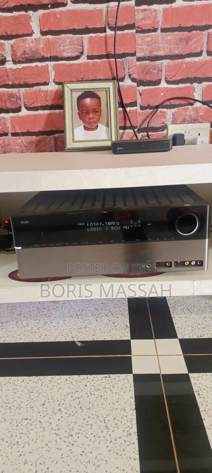 Powerful Harman Kardon Amplifly