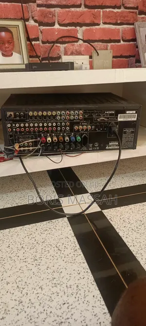 Powerful Harman Kardon Amplifly