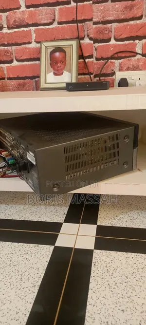 Powerful Harman Kardon Amplifly