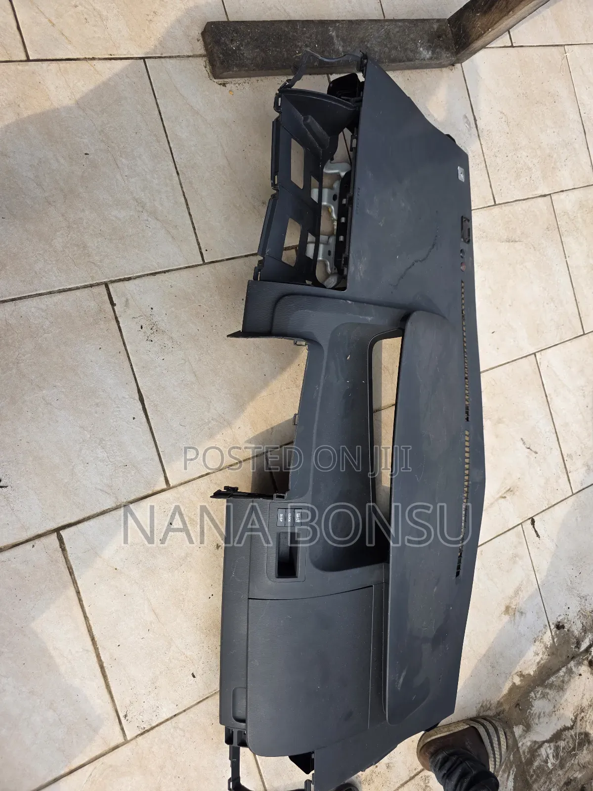 Toyota Voxy Top Dashboard With Airbag