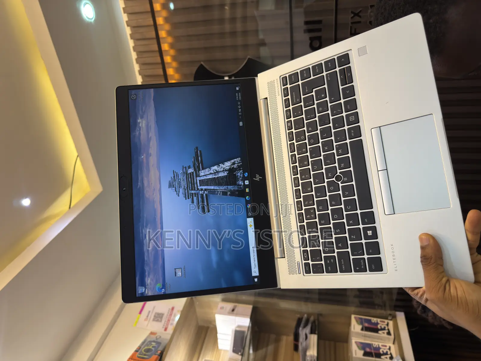 Laptop HP EliteBook 840 G5 8GB AMD Ryzen 5 HDD 256GB