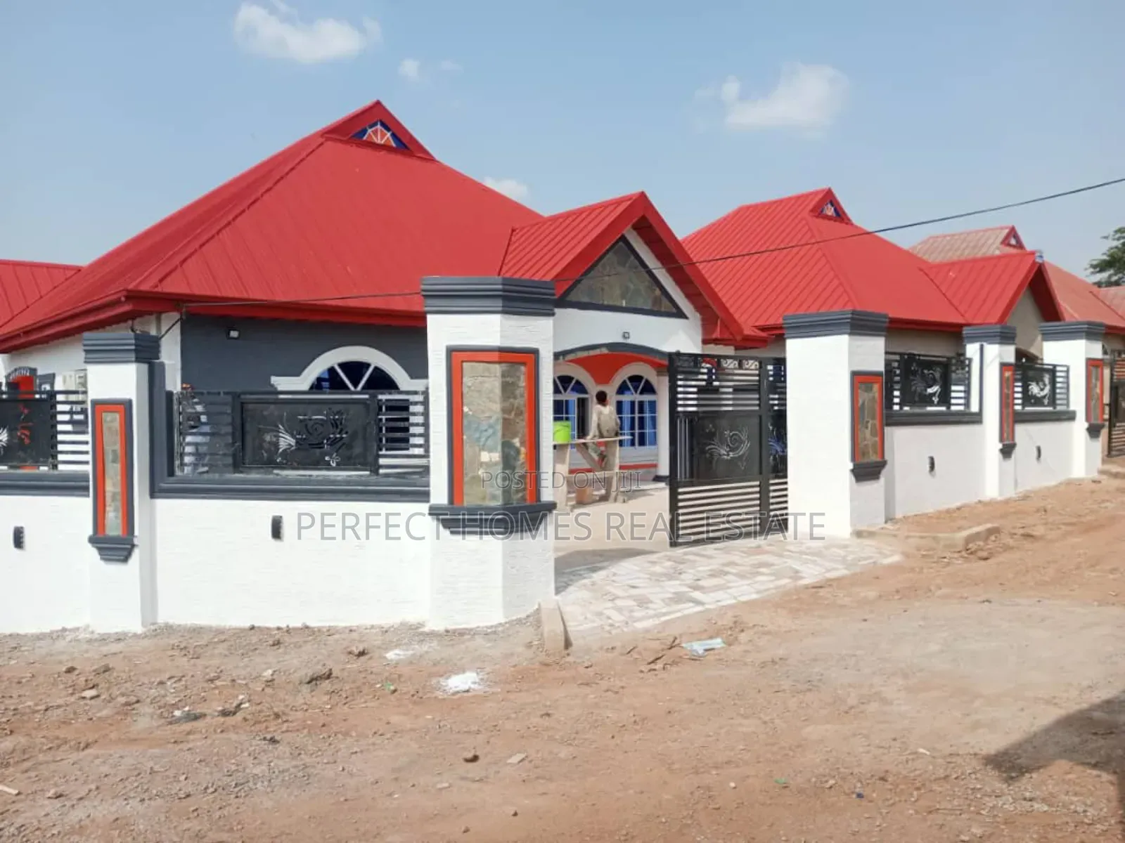 4bdrm House in Perfect Homes Real, Kumasi Metropolitan for sale