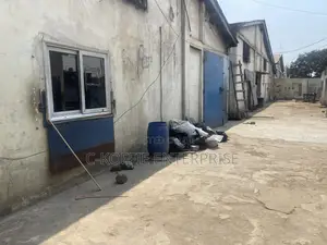 10,000 SQM Warehouse at Circle for Rent.