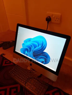 Desktop Computer Apple iMac 8GB Intel Core I5 SSD 1T