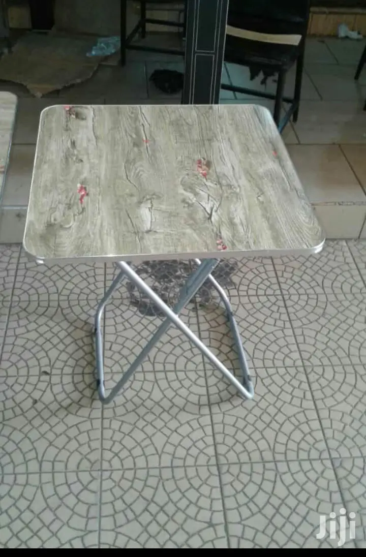 Foldable Tablesss