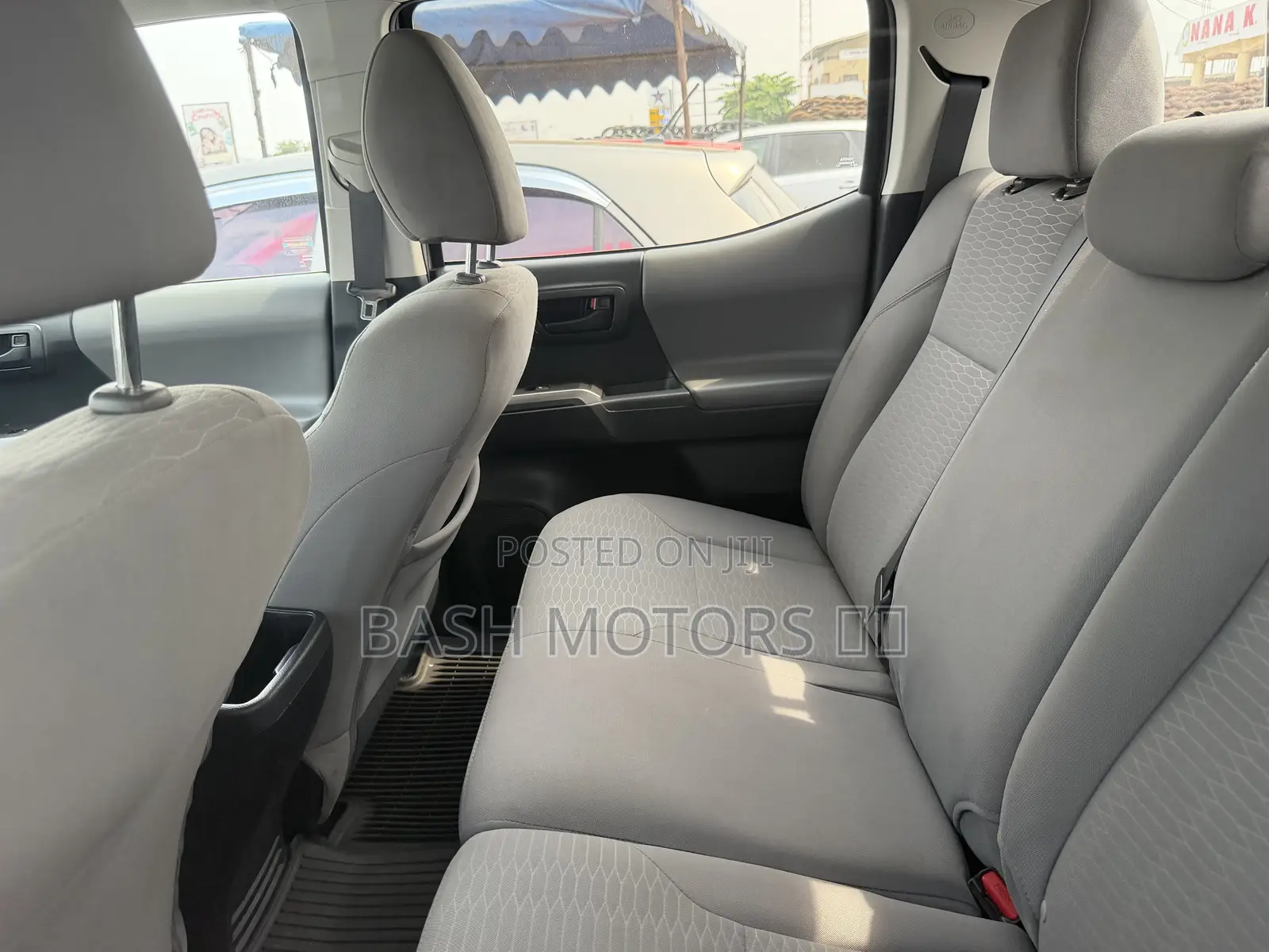 Toyota Tacoma 2017 Gray