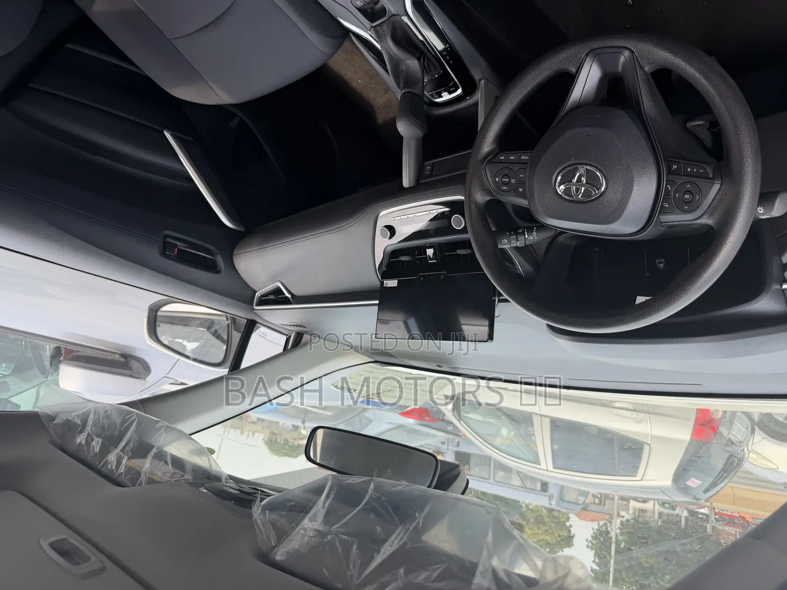 New Toyota Corolla Cross XLE 4WD 2024 White