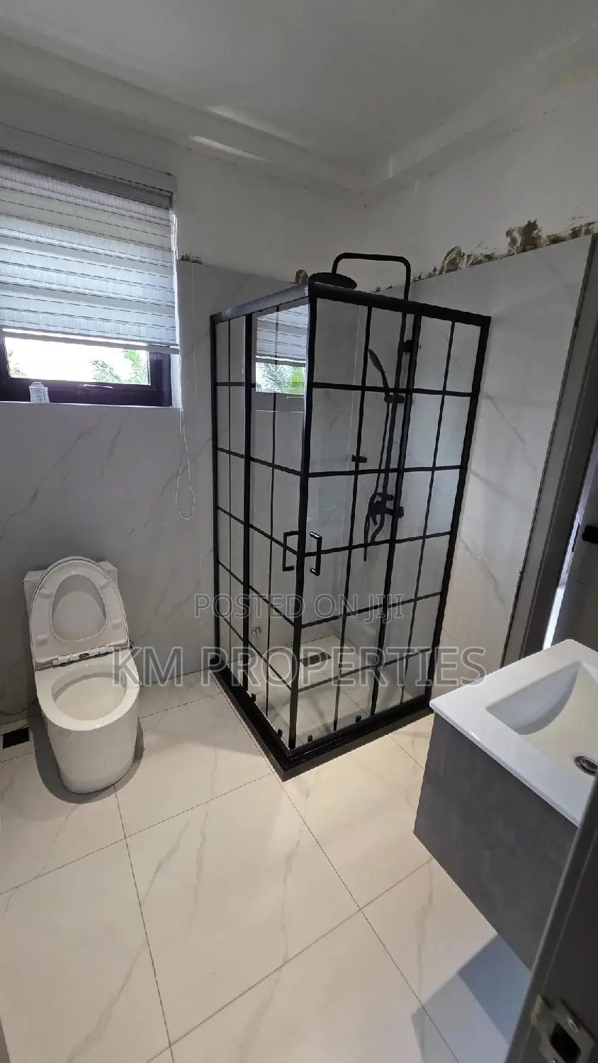 New Build Fully-Furnished 2beds in North-Legon