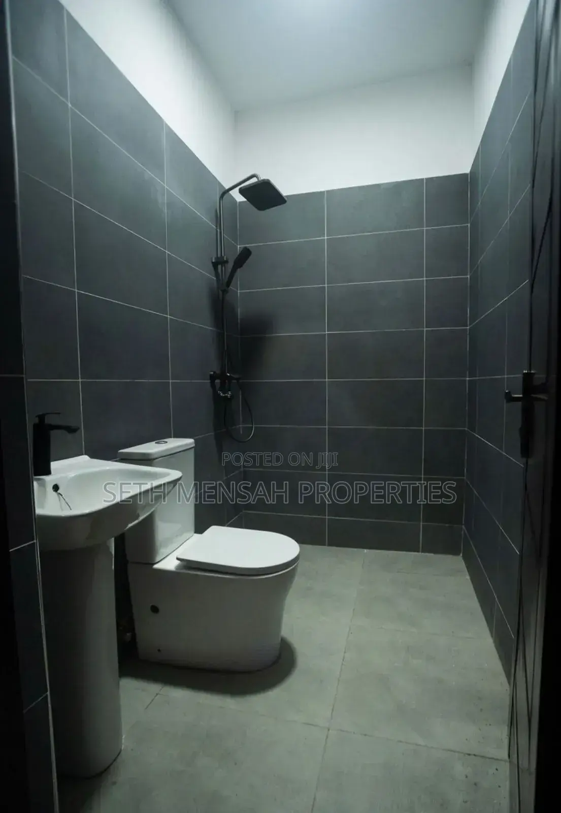 3bdrm House in Skm, Ashaley Botwe for sale