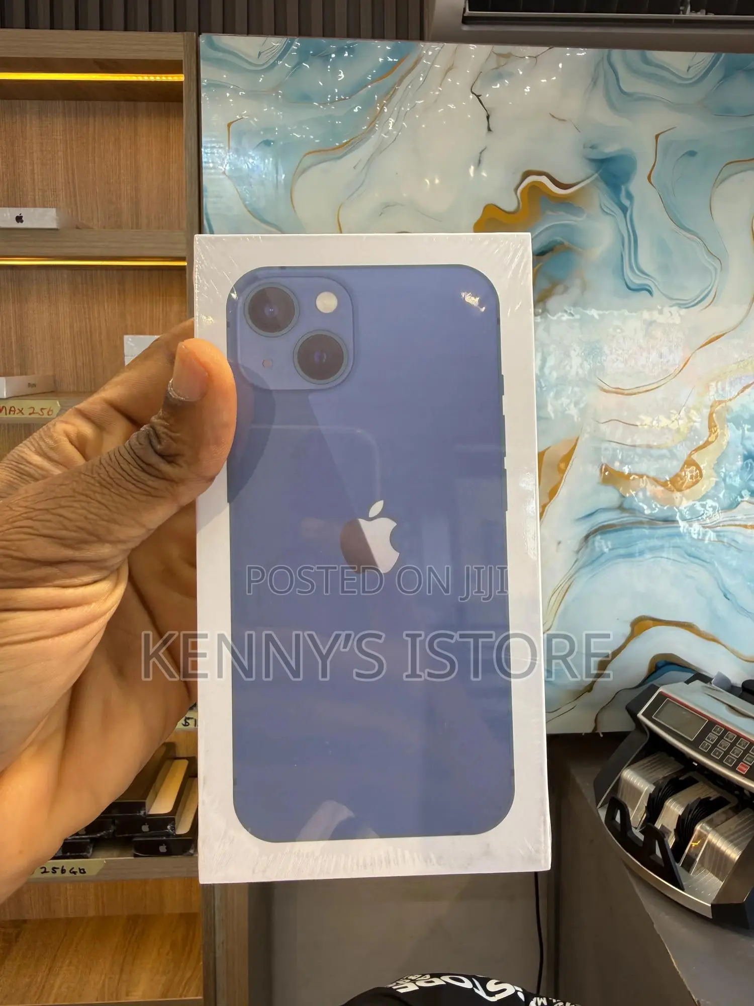 New Apple iPhone 13 256 GB Blue