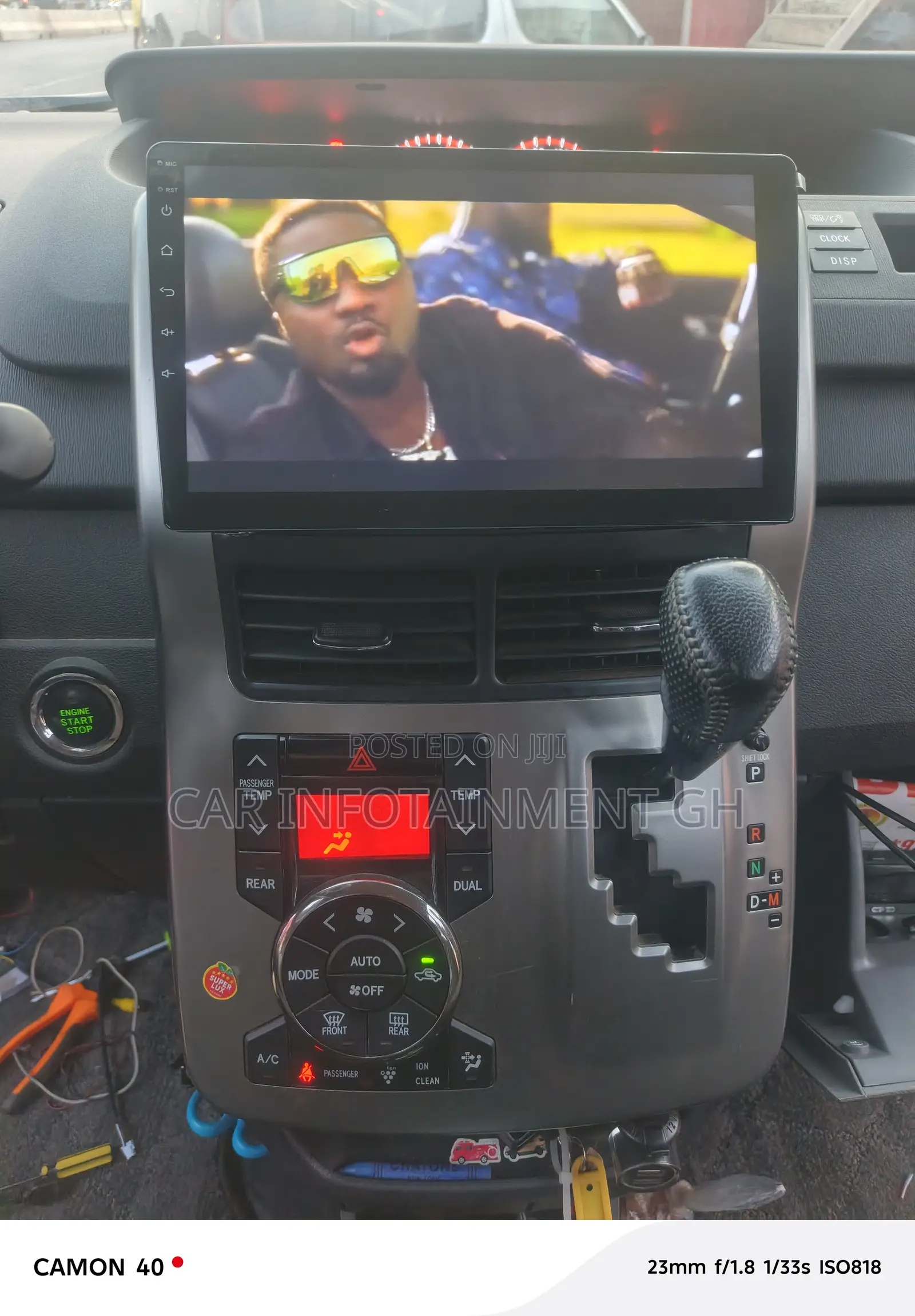 Toyota Voxy Android Screen and Reverse Camera