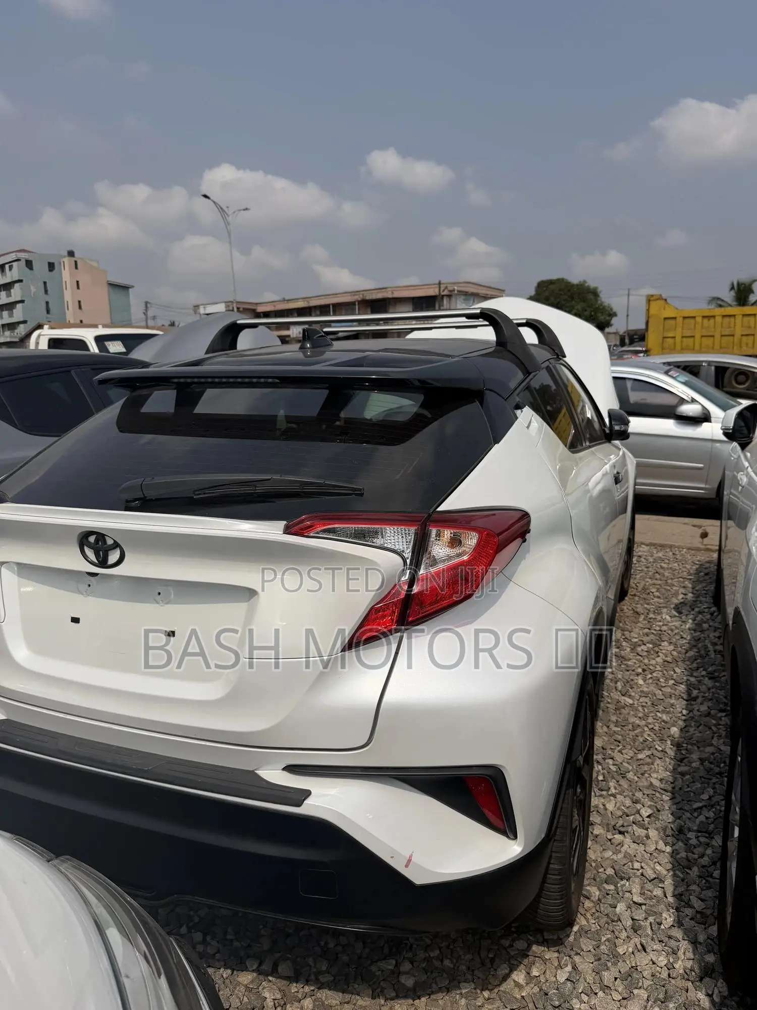 Toyota C-HR Limited 2022 White