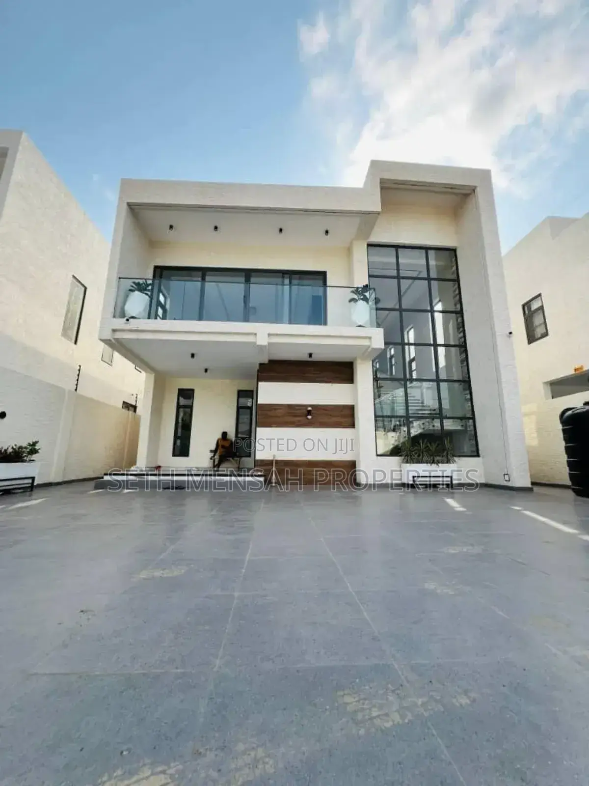 4bdrm House in East Legon for sale