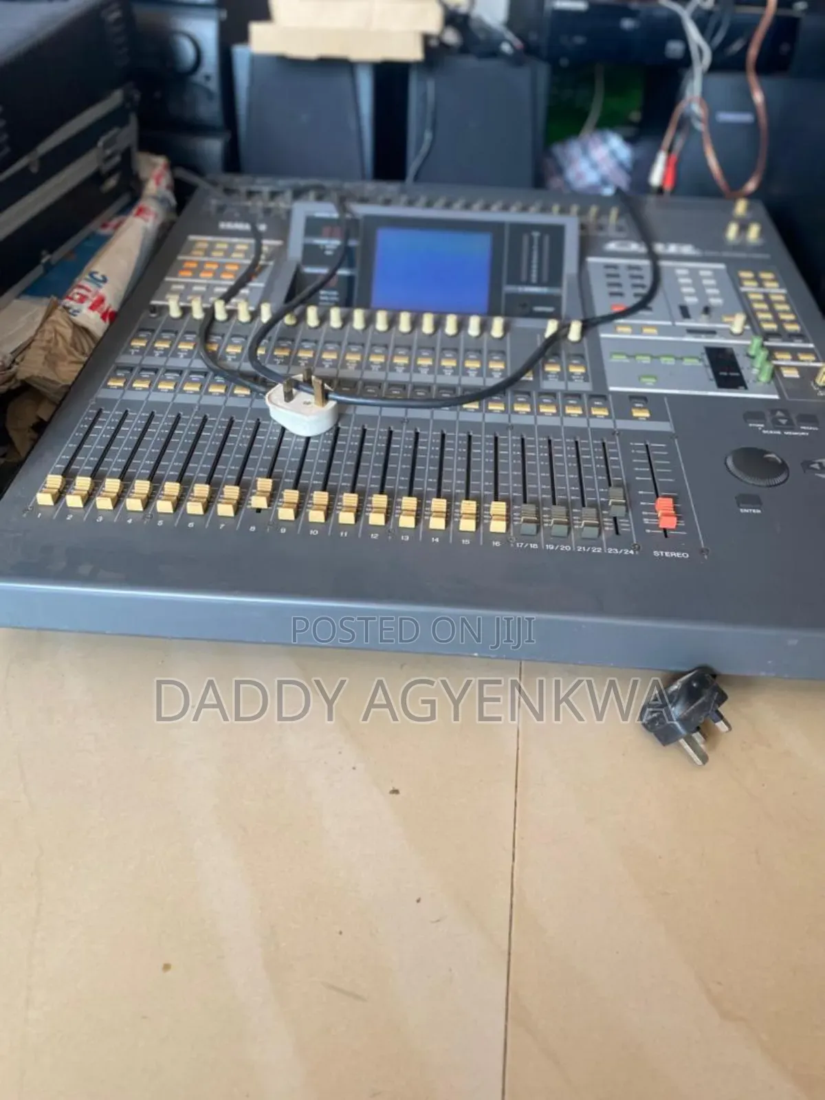 Yamaha 02r Digital Mixer