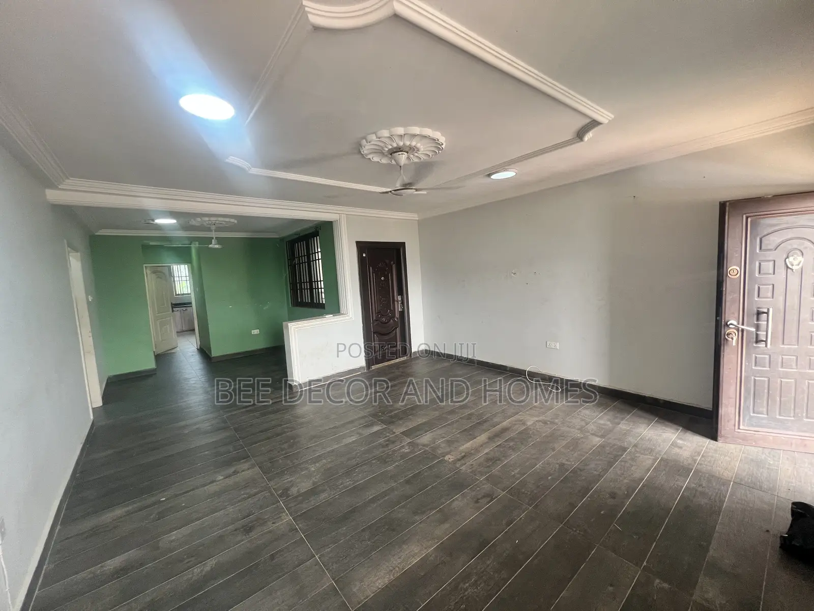 2bdrm Apartment in Bee Decor & Homes, Old Ashomang for rent