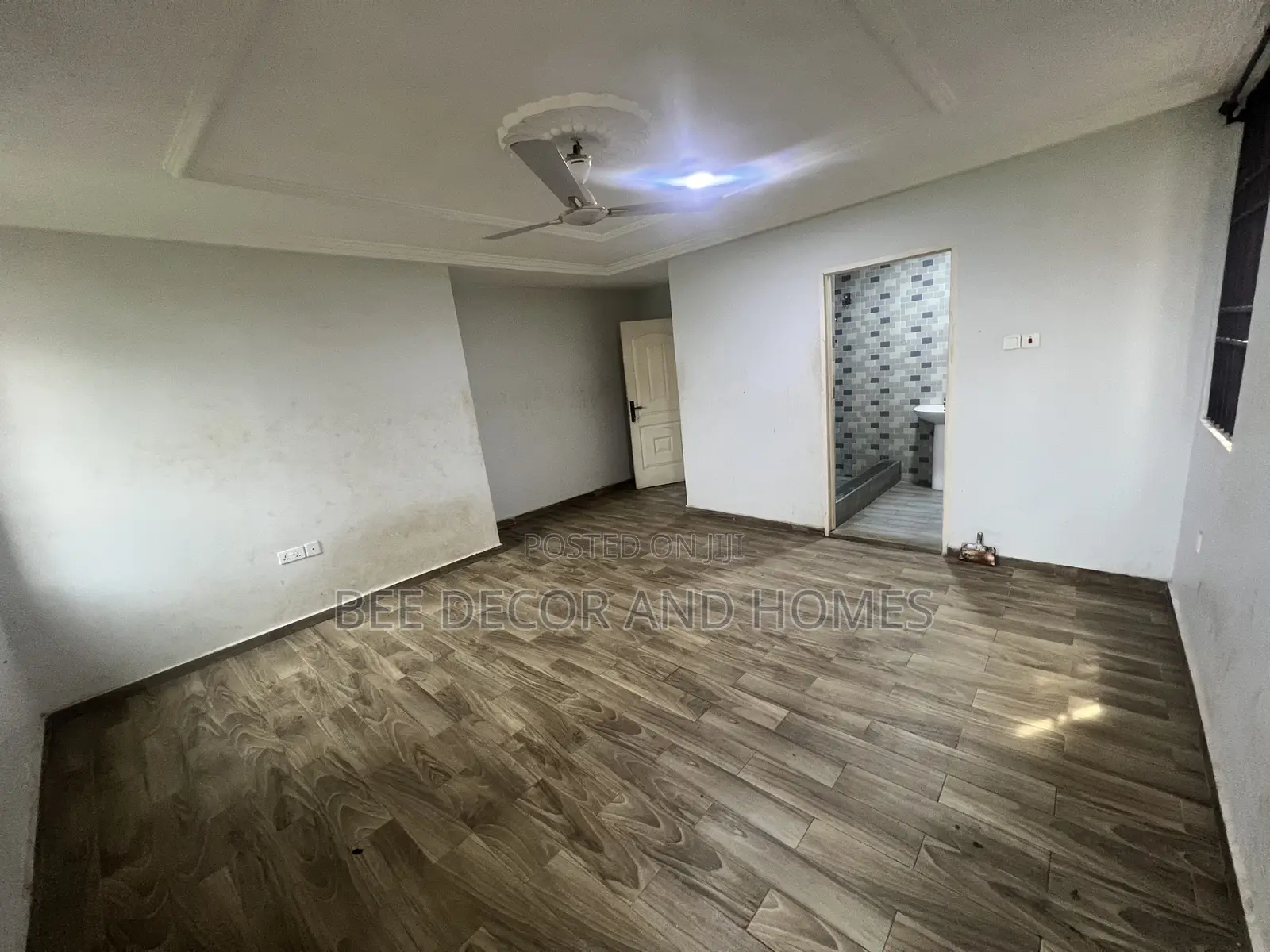 2bdrm Apartment in Bee Decor & Homes, Old Ashomang for rent