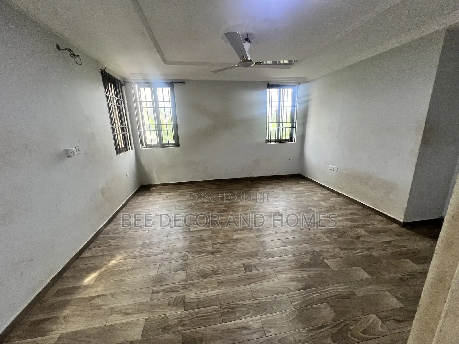 2bdrm Apartment in Bee Decor & Homes, Old Ashomang for rent