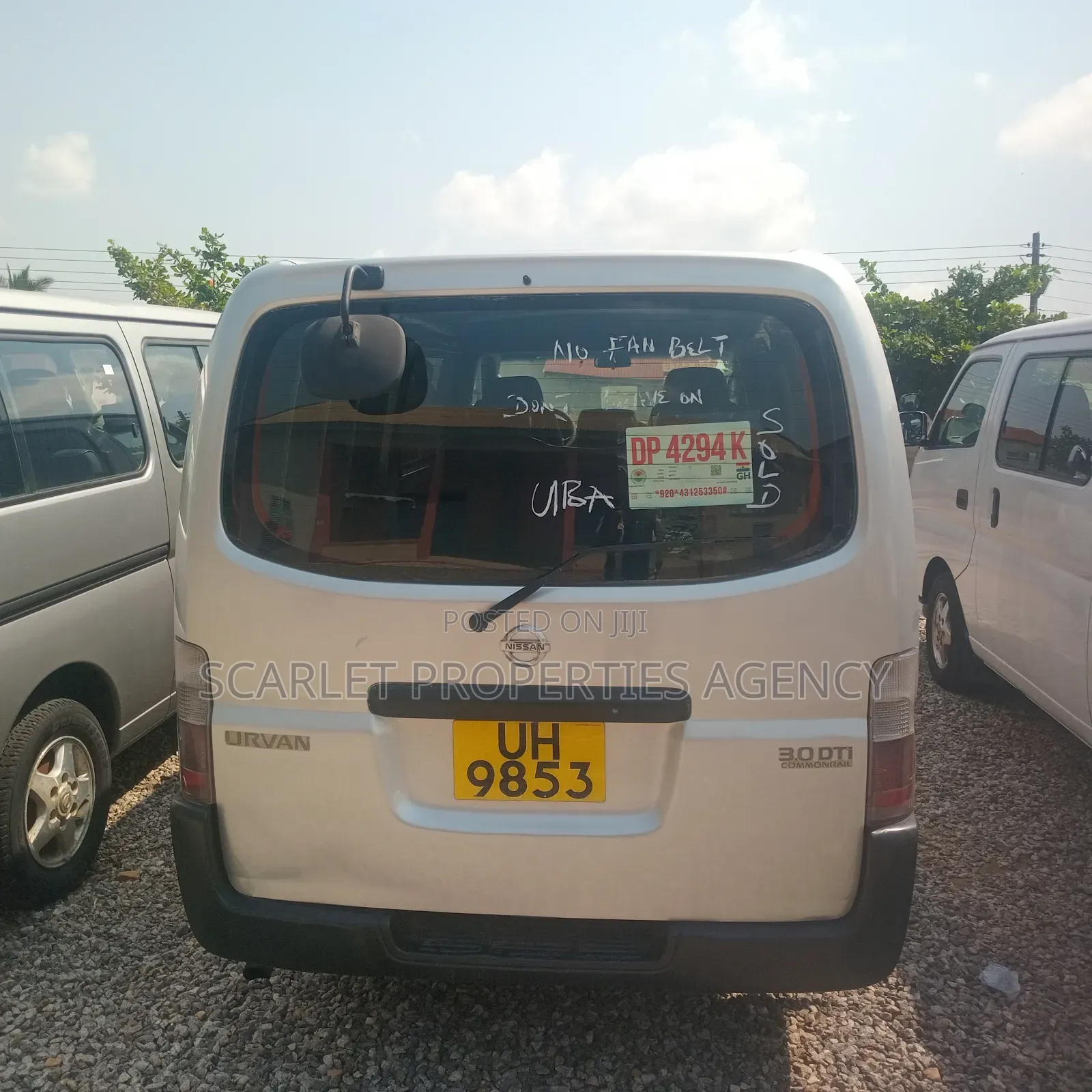 Nissan Caravan (Urvan) 2017 Silver
