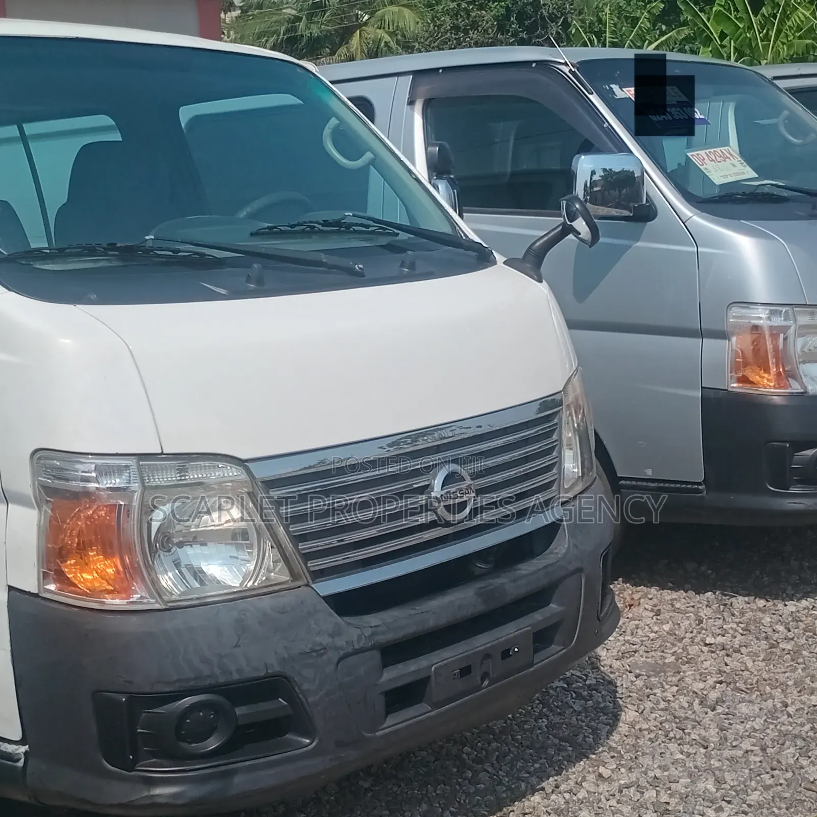 Nissan Caravan (Urvan) 2017 Silver