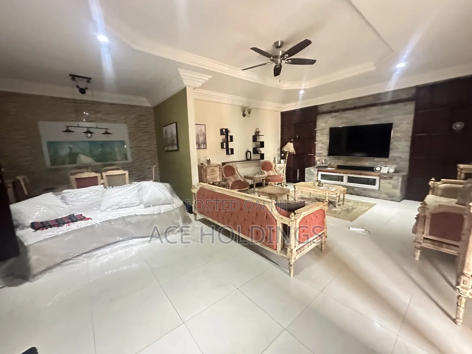 5bdrm Mansion in East Legon for rent