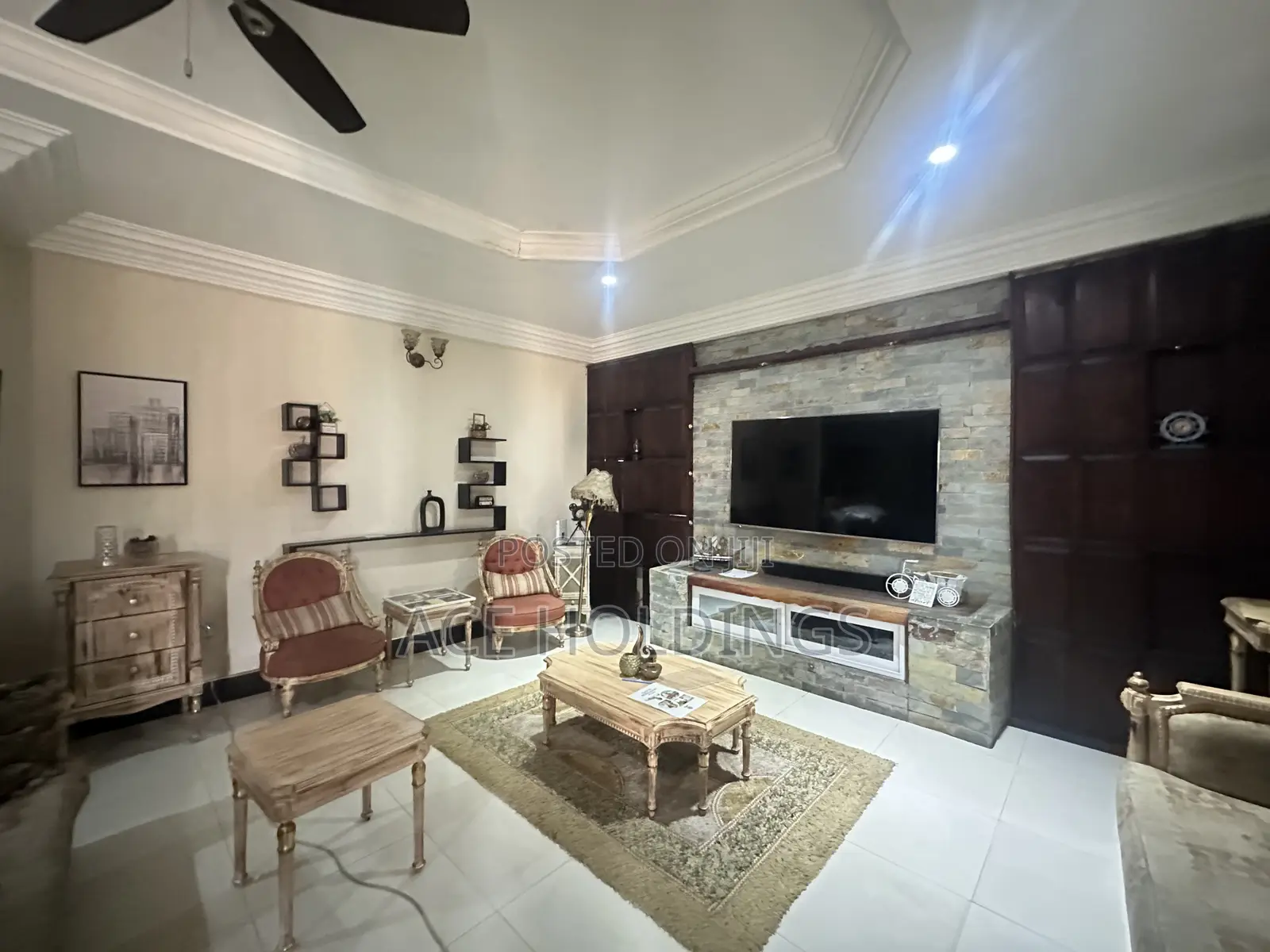 5bdrm Mansion in East Legon for rent