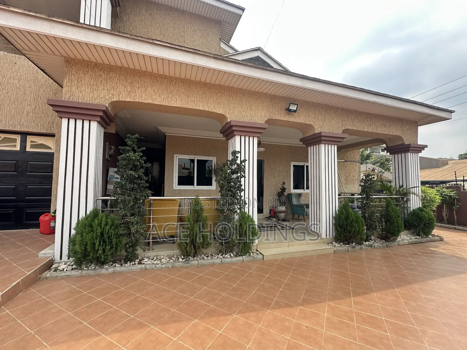 5bdrm Mansion in East Legon for rent