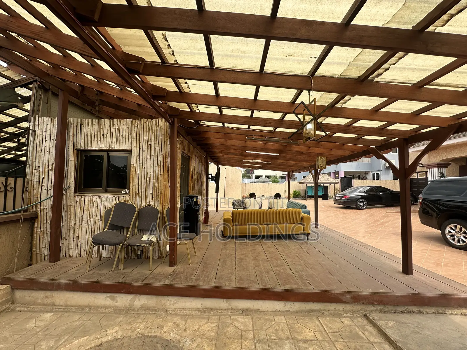 5bdrm Mansion in East Legon for rent