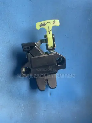 Toyota Corolla 2009-2013 Boot Locker