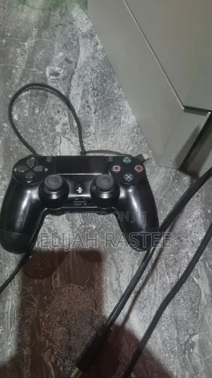 Playstation 4 White Edition 500gb
