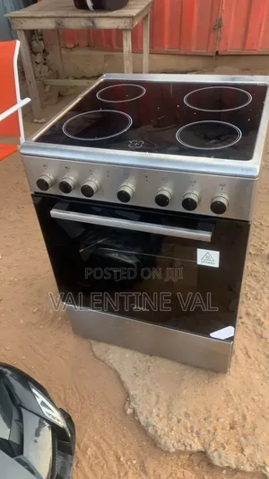 Single Door Electric Stove Including Oven and Grill Working Perfectly