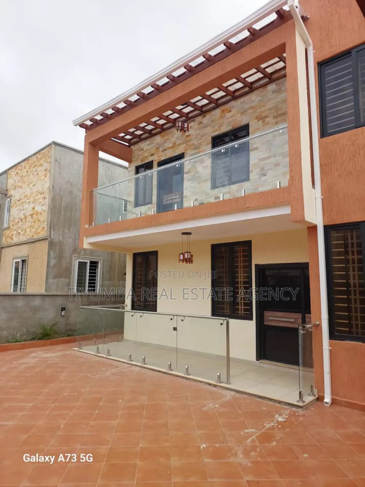 5bdrm House in Tiyumba Real Estate, The Mall for rent